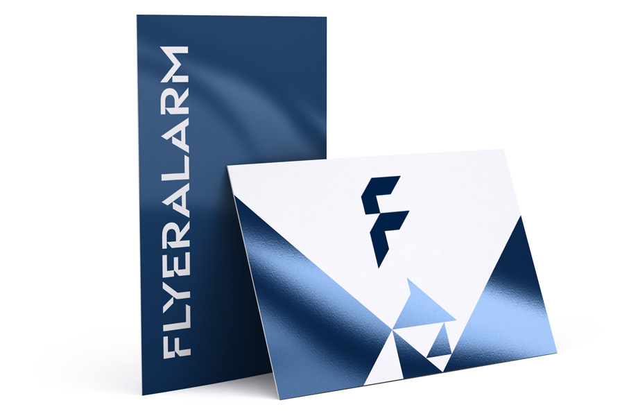 Standard business cards, double-sided UV varnish