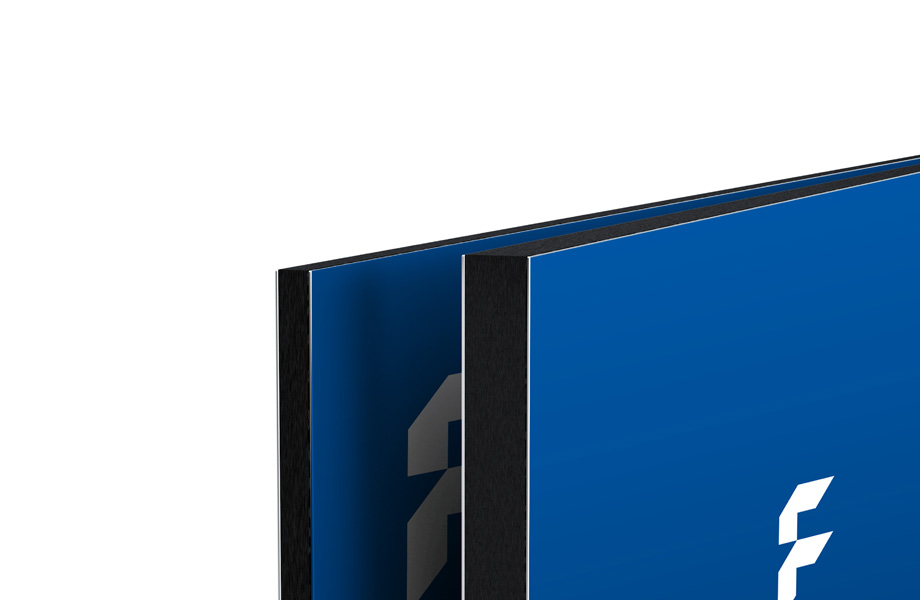 White aluminium panels with 3 and 6 mm thickness in comparison